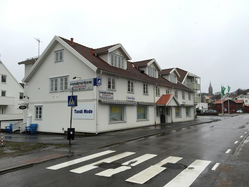 Grebbestads Vandrarhem Екстериор снимка